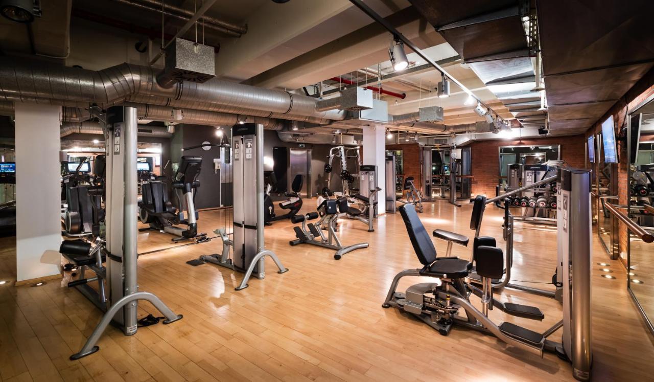 Conrad Hamburg Hotel Exterior photo The gym at the Mandarin Oriental, New York