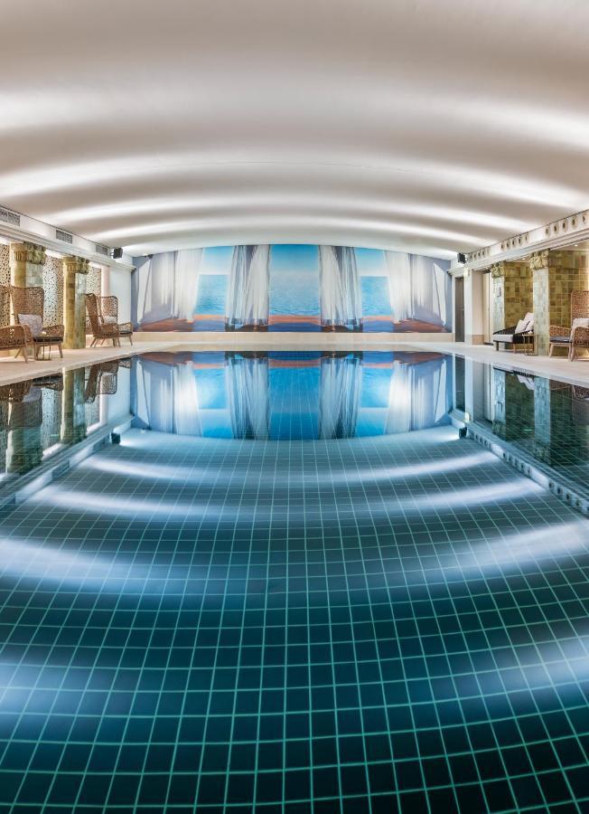 Conrad Hamburg Hotel Exterior photo The pool at the Mandarin Oriental, Munich