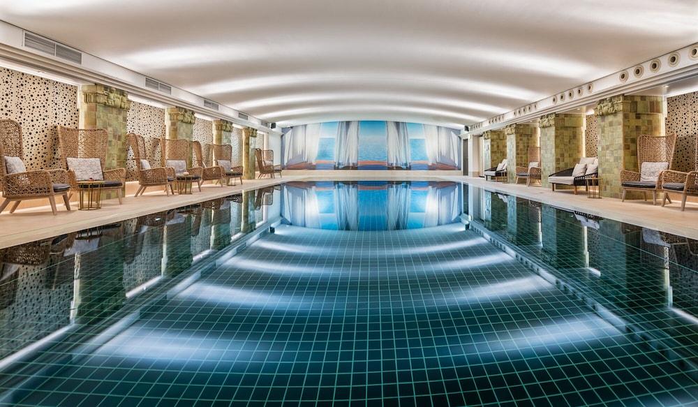 Conrad Hamburg Hotel Exterior photo The Spa at The Landmark